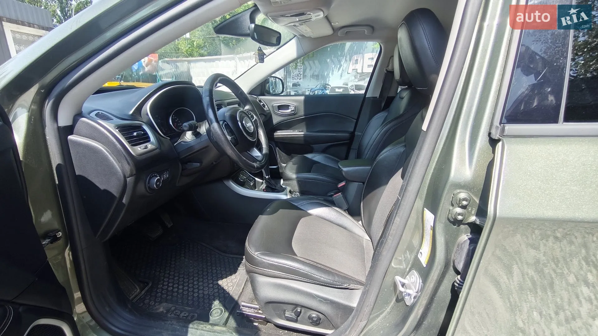 2017 Jeep Compass - мініатюра 9