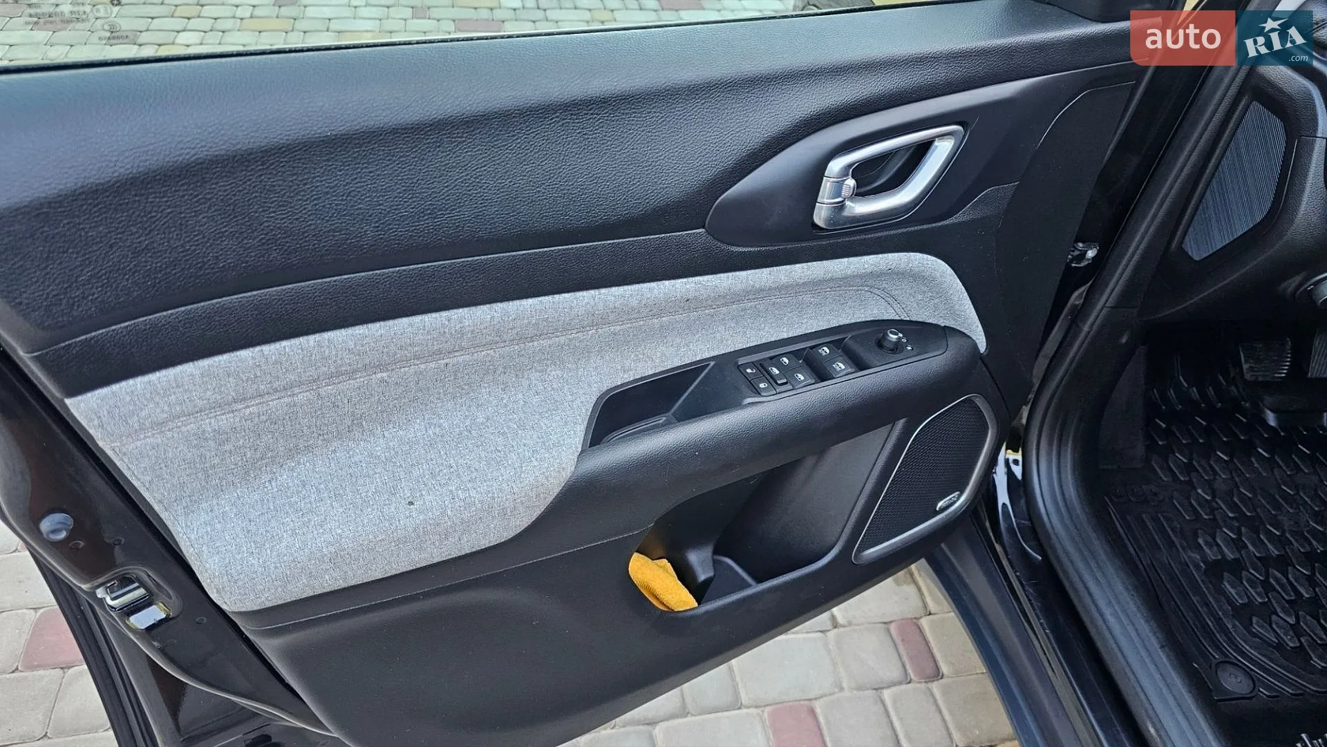 2021 Jeep Compass - мініатюра 19
