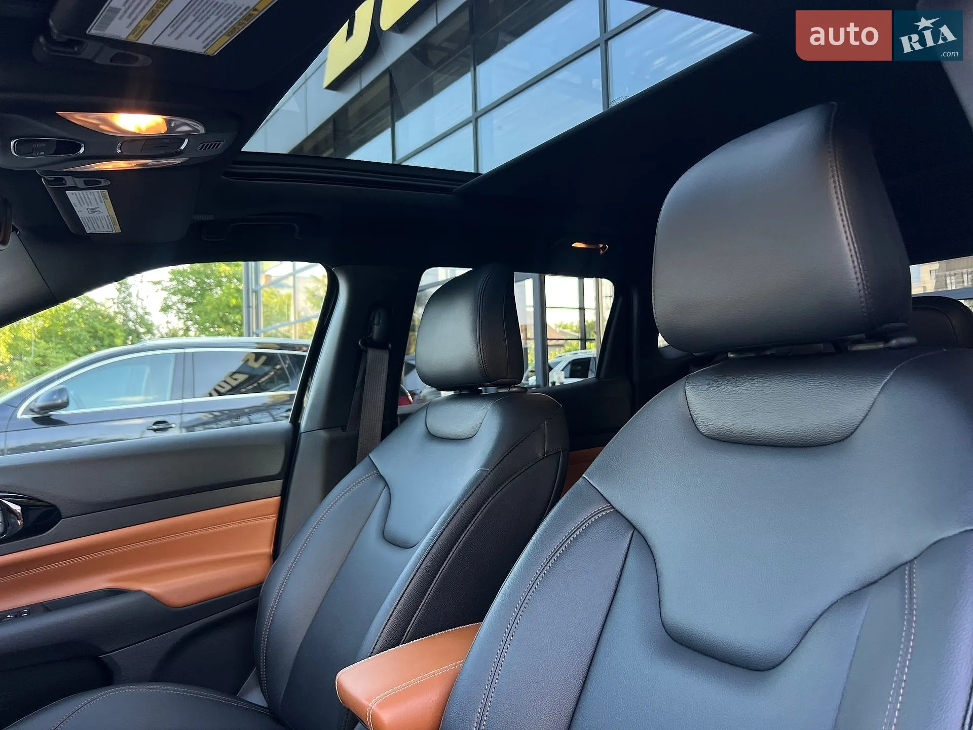 2024 Jeep Compass - мініатюра 12