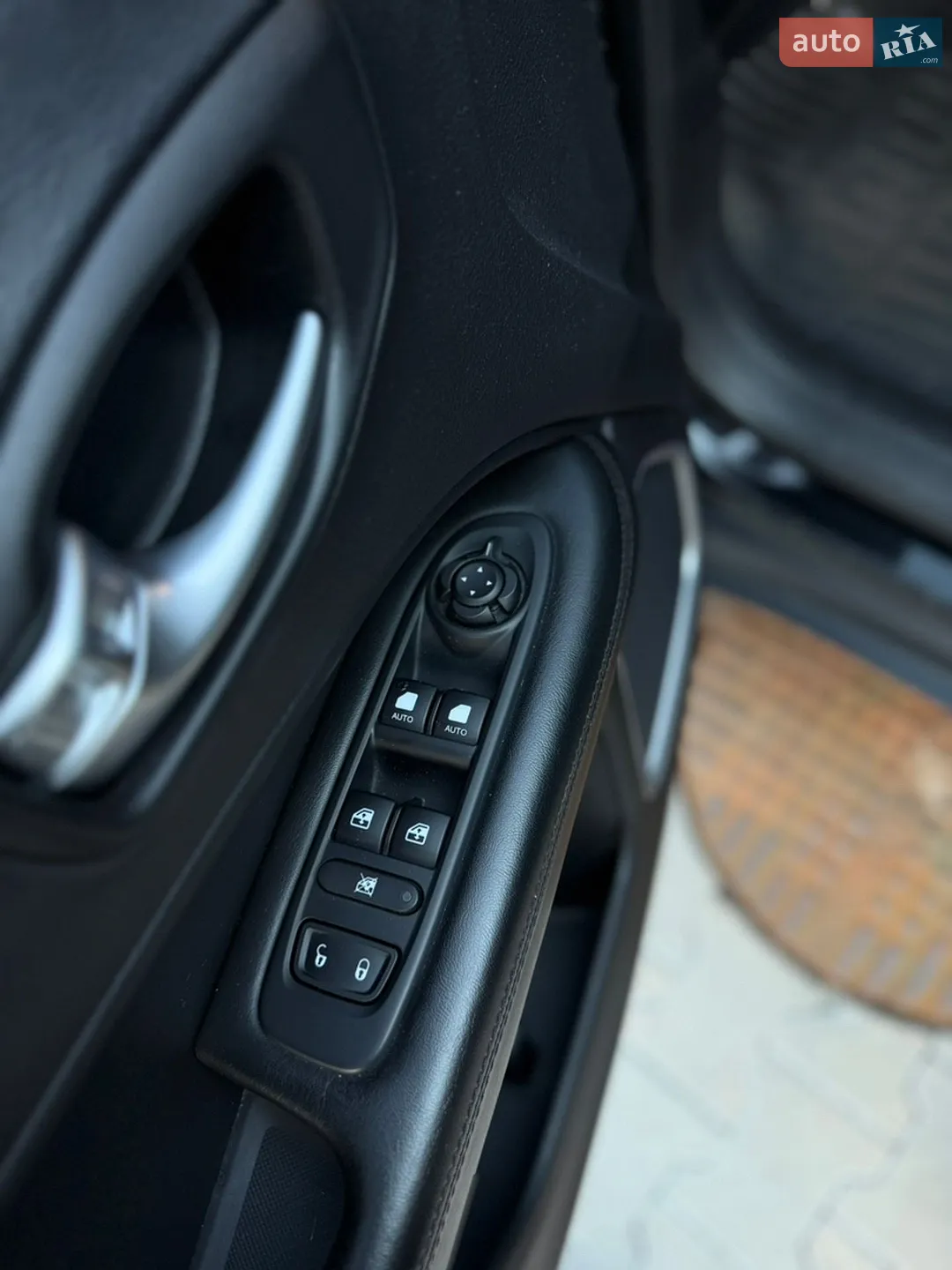 2018 Jeep Compass - мініатюра 17