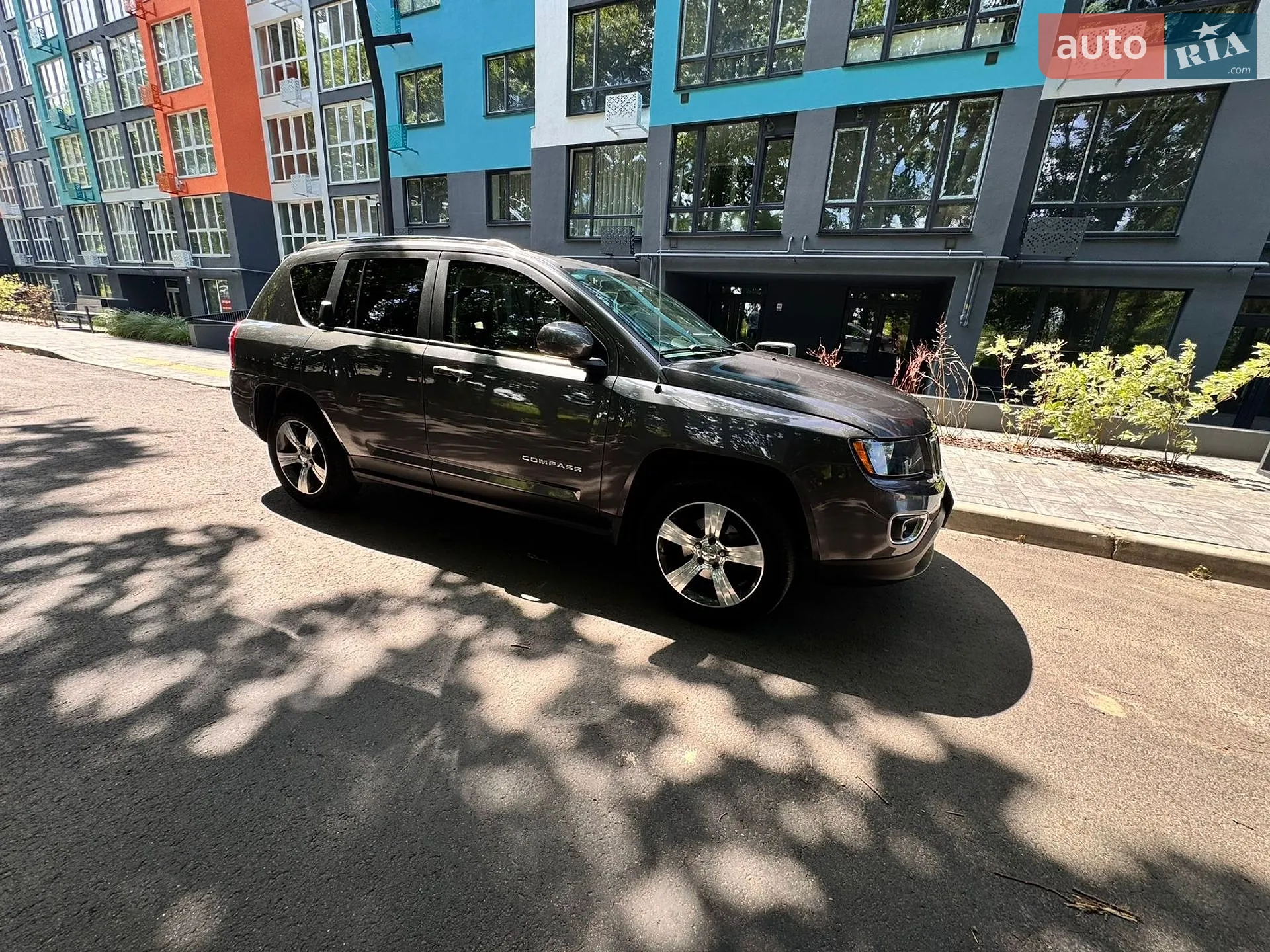 2016 Jeep Compass - мініатюра 3