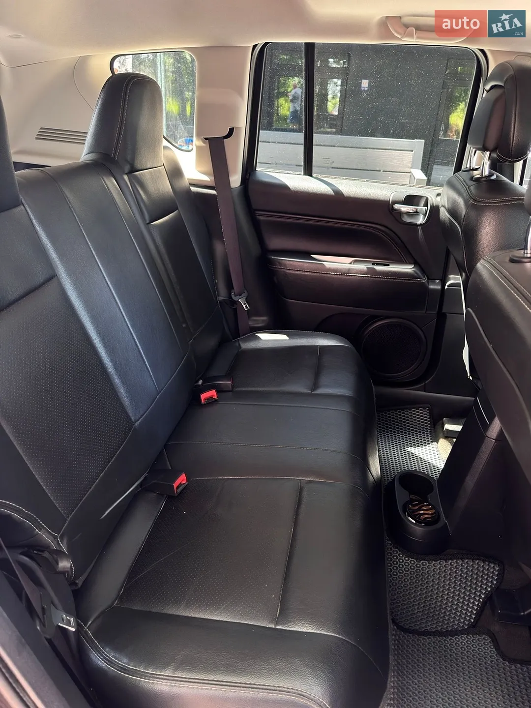 2016 Jeep Compass - мініатюра 9