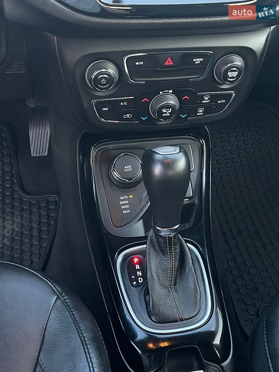 2017 Jeep Compass - мініатюра 15