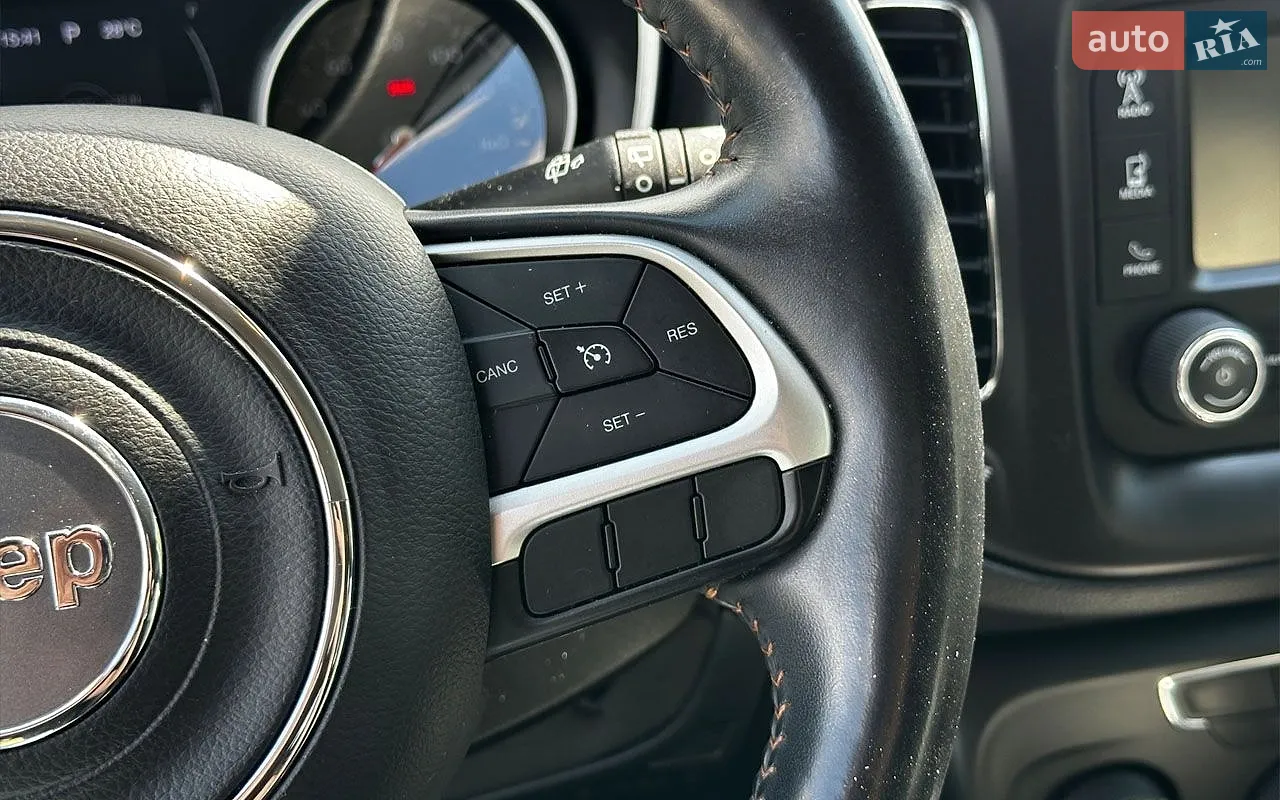 2017 Jeep Compass - мініатюра 16