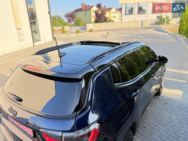 Внедорожник / Кроссовер Jeep Compass 2019 в Ровно