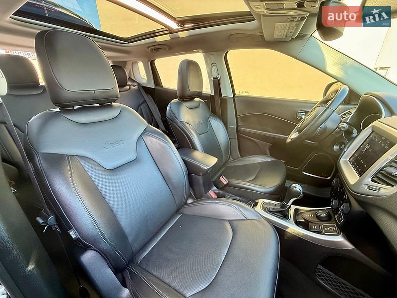 Внедорожник / Кроссовер Jeep Compass 2019 в Ровно