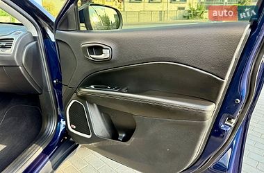 Внедорожник / Кроссовер Jeep Compass 2019 в Ровно