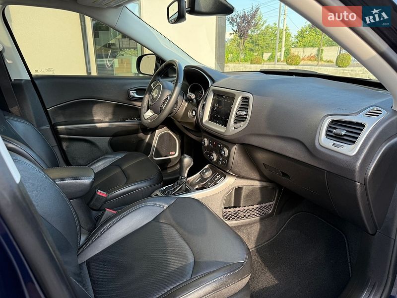 Внедорожник / Кроссовер Jeep Compass 2019 в Ровно