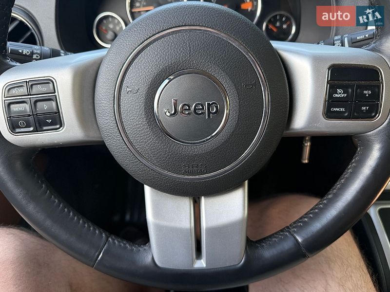 Позашляховик / Кросовер Jeep Compass 2013 в Києві фото 28 Позашляховик / Кросовер Jeep Compass 2013 в Києві