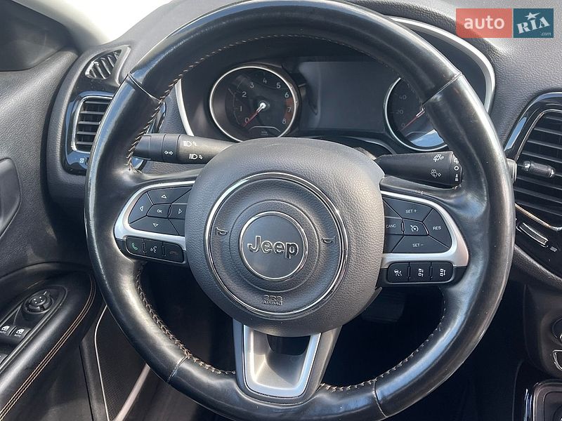 Позашляховик / Кросовер Jeep Compass 2020 в Здолбуніві