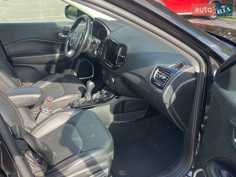 Позашляховик / Кросовер Jeep Compass 2020 в Здолбуніві