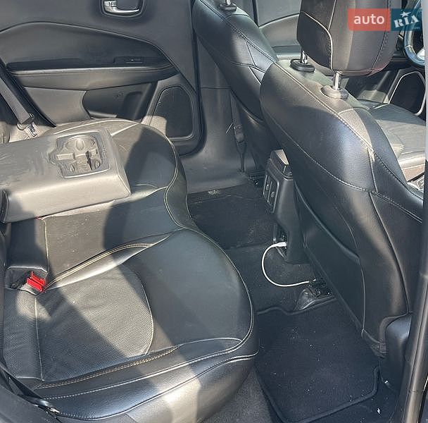 Позашляховик / Кросовер Jeep Compass 2020 в Здолбуніві