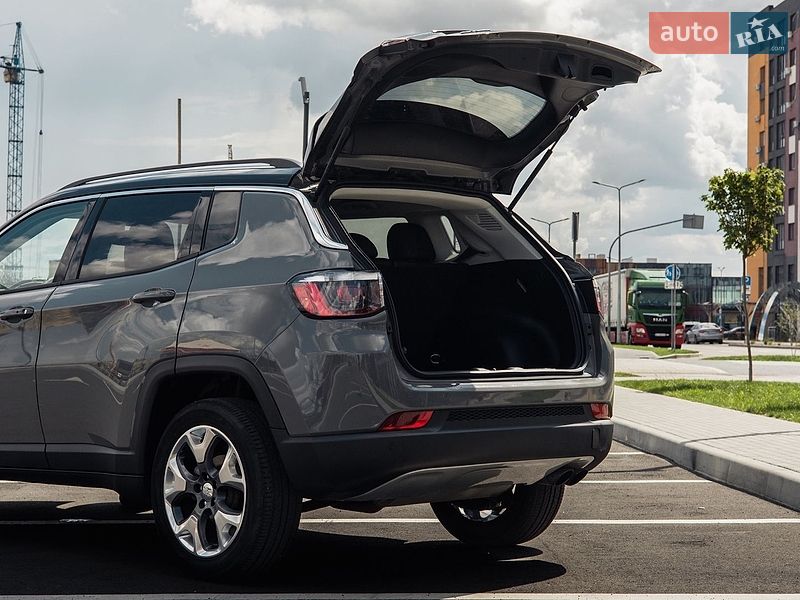 Позашляховик / Кросовер Jeep Compass 2020 в Рівному