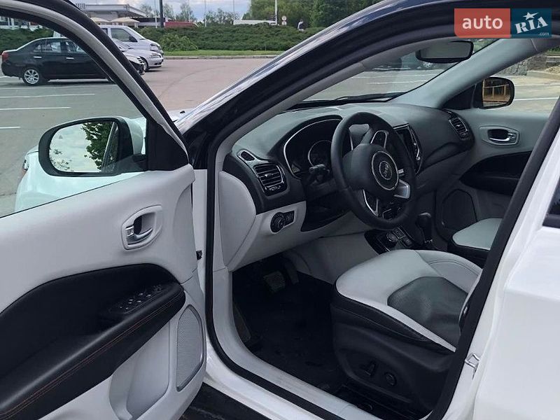 Позашляховик / Кросовер Jeep Compass 2018 в Умані