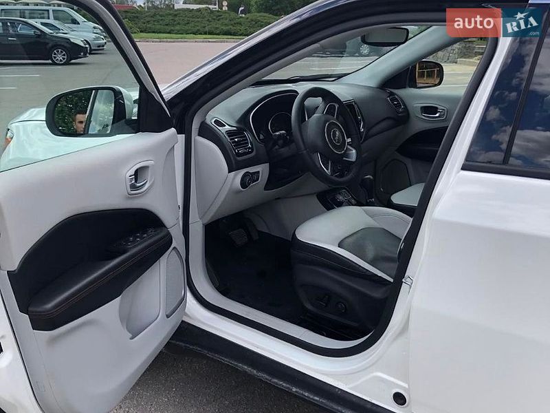 Позашляховик / Кросовер Jeep Compass 2018 в Умані