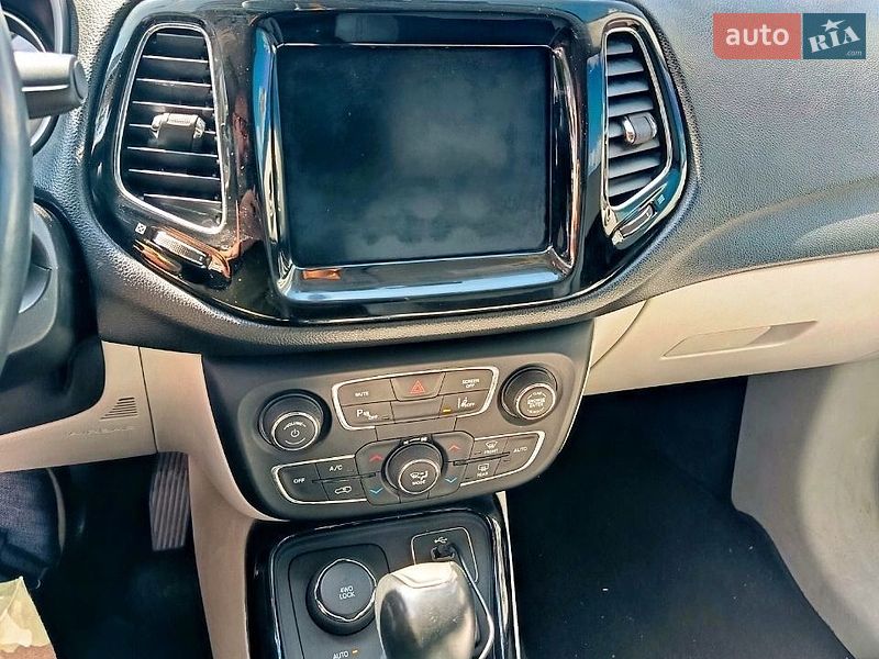 Позашляховик / Кросовер Jeep Compass 2018 в Умані