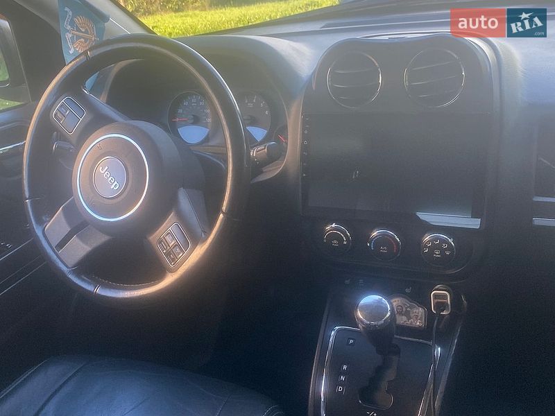 Позашляховик / Кросовер Jeep Compass 2011 в Житомирі