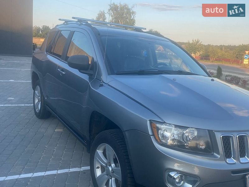 Позашляховик / Кросовер Jeep Compass 2011 в Житомирі