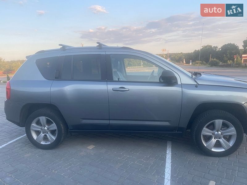 Позашляховик / Кросовер Jeep Compass 2011 в Житомирі