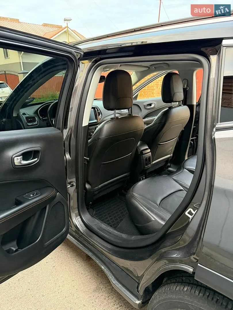 2021 Jeep Compass - мініатюра 3