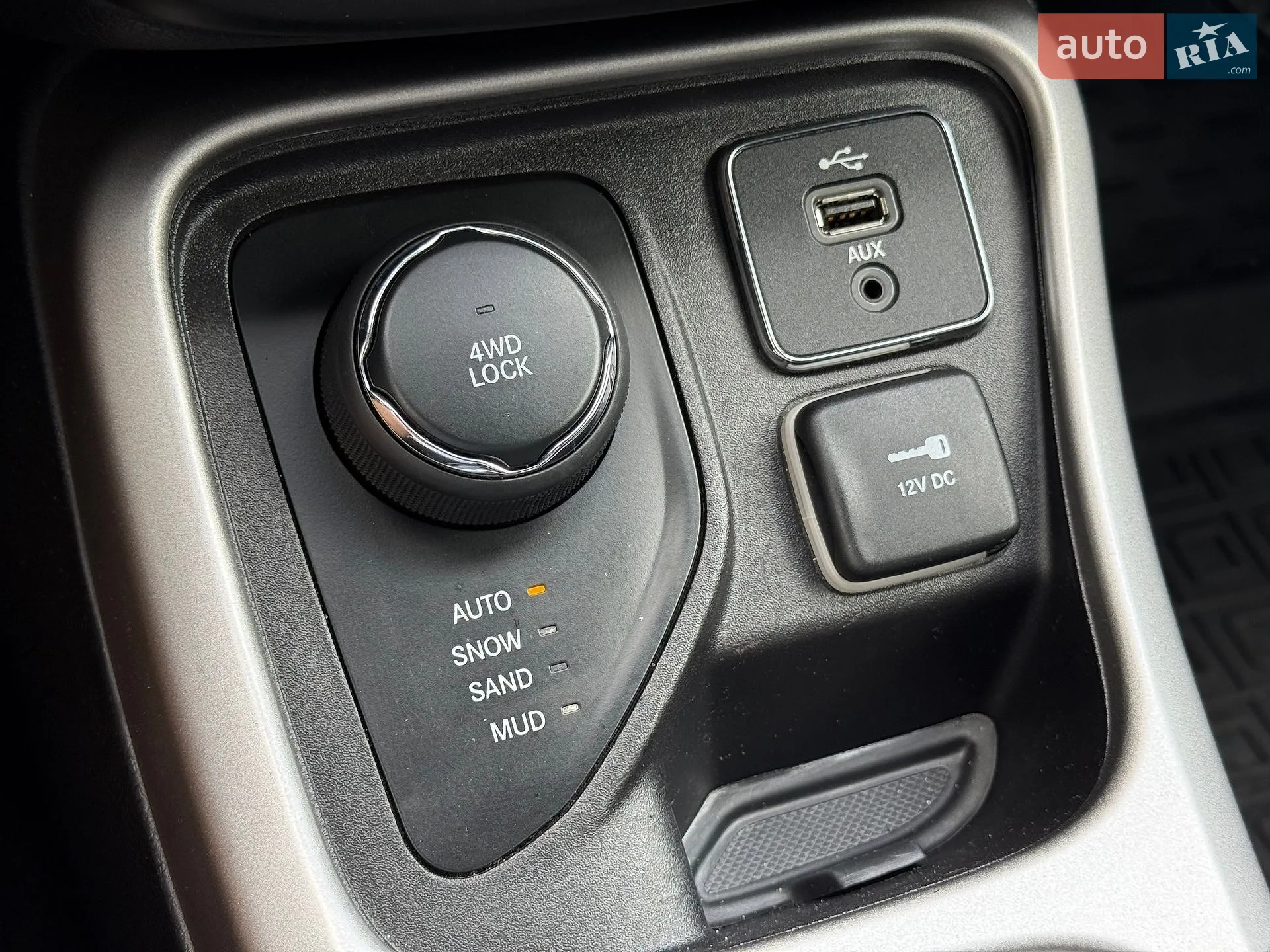 2018 Jeep Compass - мініатюра 19