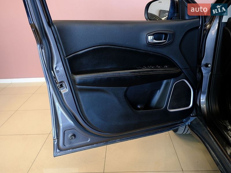 Внедорожник / Кроссовер Jeep Compass 2018 в Одессе