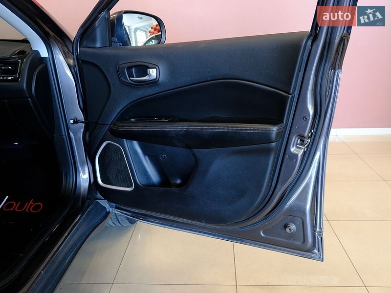 Внедорожник / Кроссовер Jeep Compass 2018 в Одессе