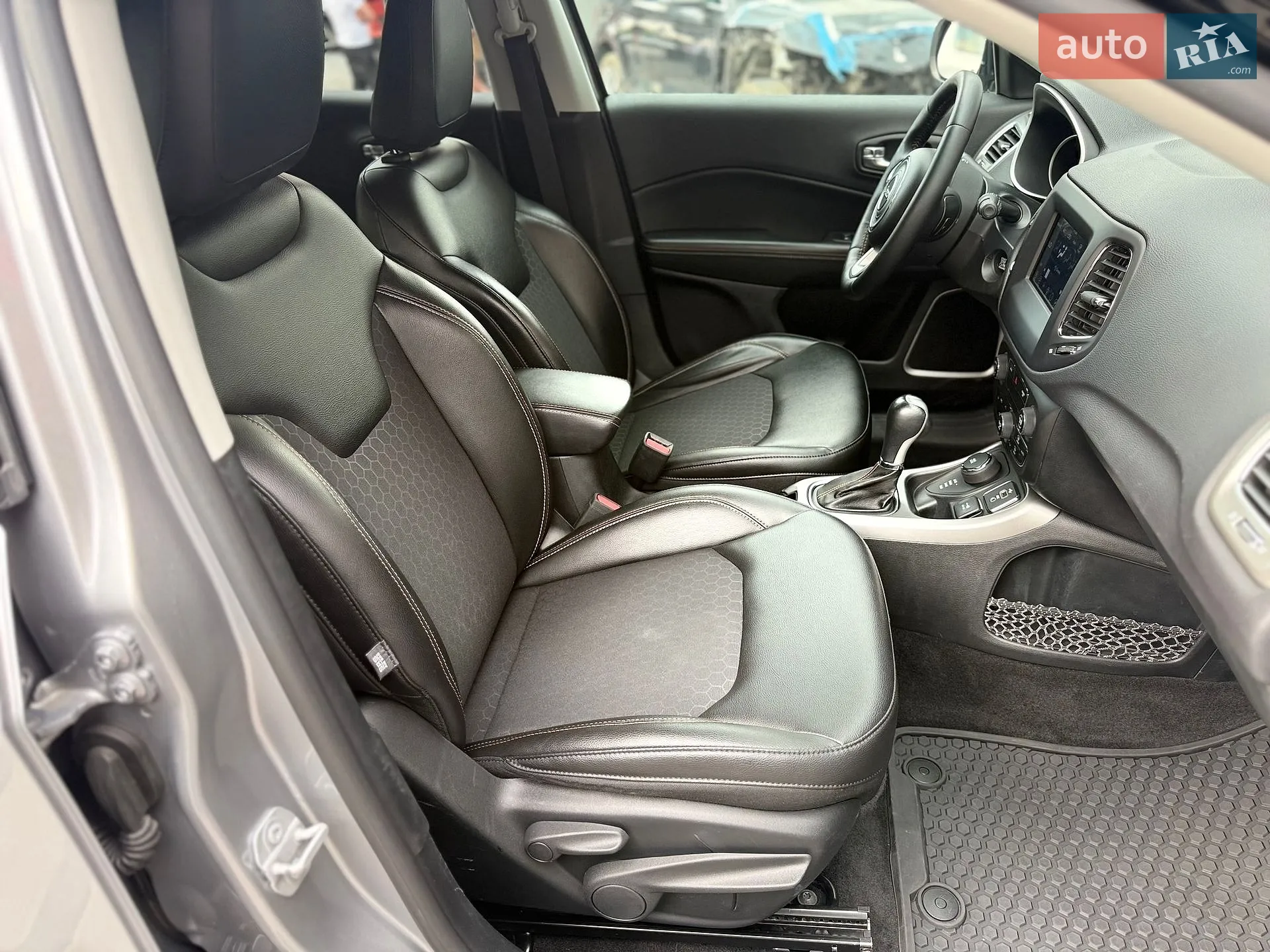 2018 Jeep Compass - мініатюра 48