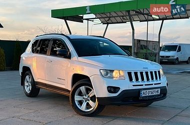Внедорожник / Кроссовер Jeep Compass 2011 в Хусте фото 8 Внедорожник / Кроссовер Jeep Compass 2011 в Хусте