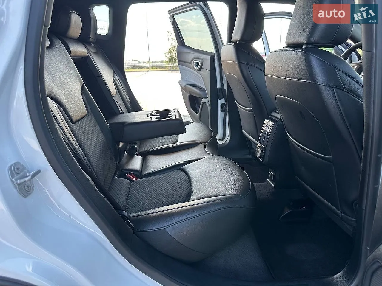 2023 Jeep Compass - мініатюра 23