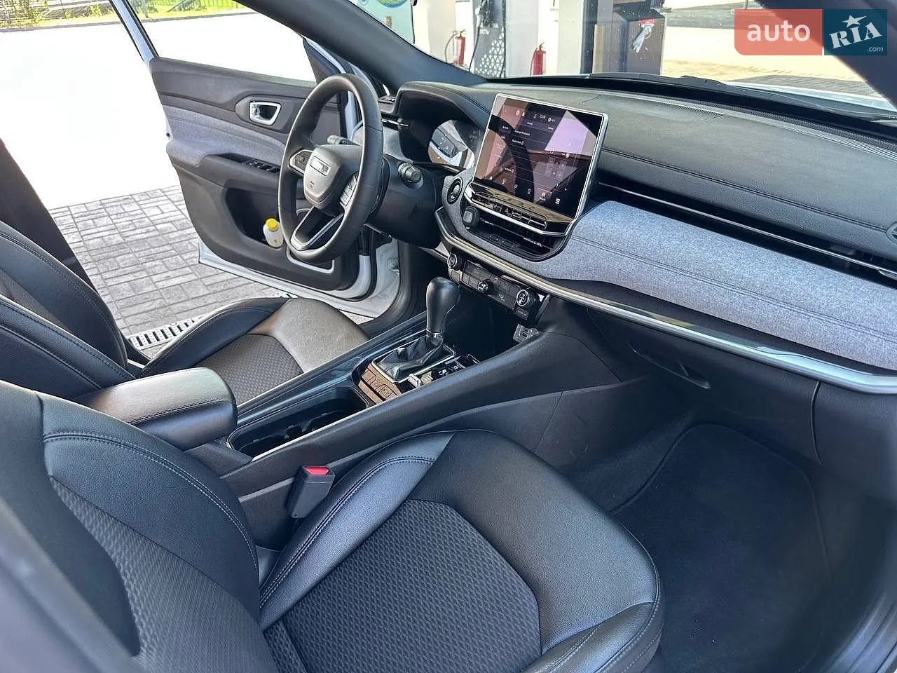 2023 Jeep Compass - мініатюра 26