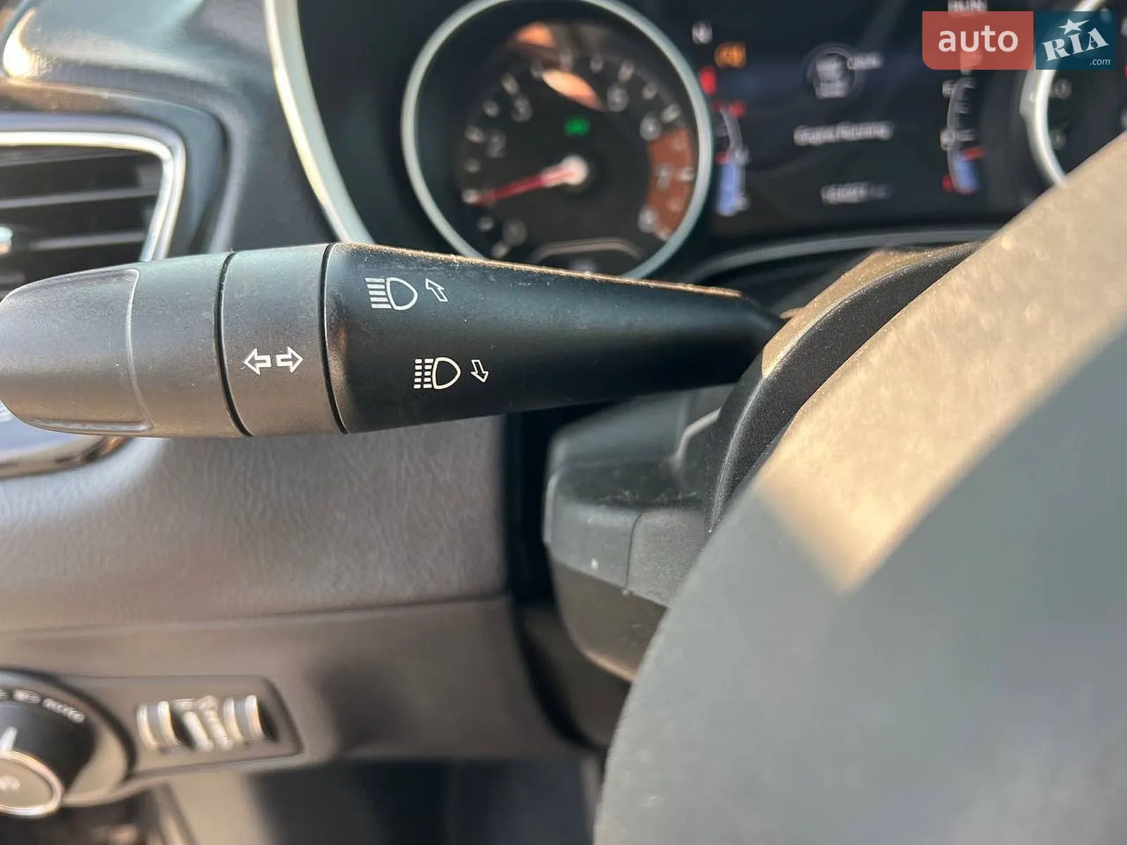 2019 Jeep Compass - мініатюра 28