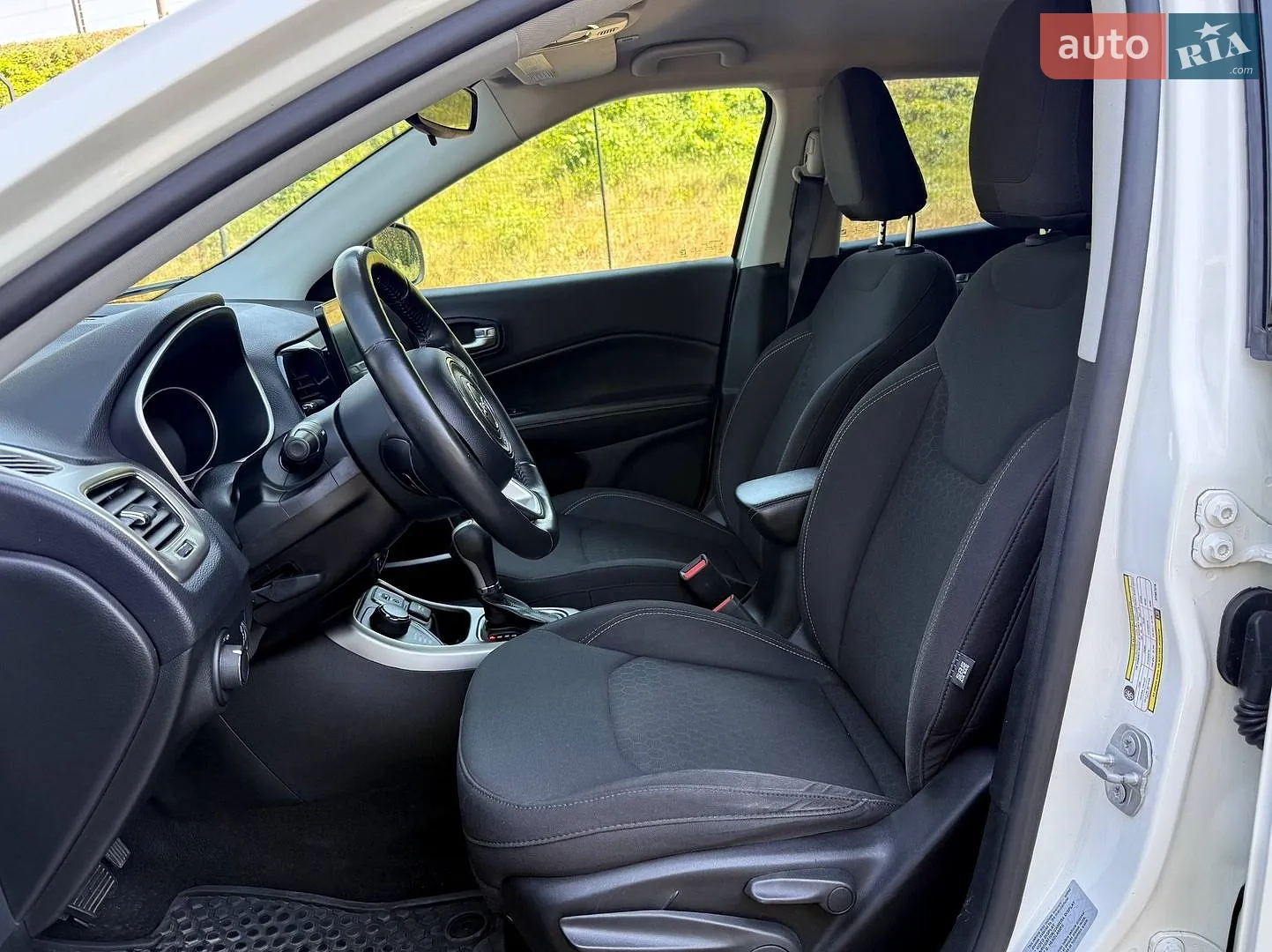 2017 Jeep Compass - мініатюра 17