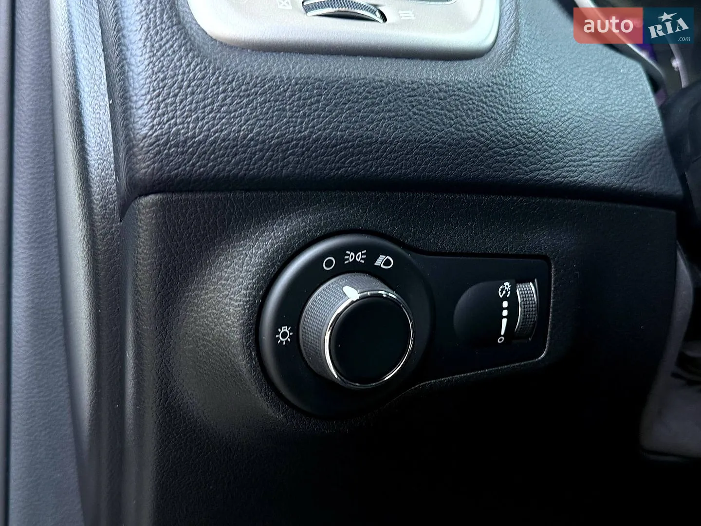2017 Jeep Compass - мініатюра 19