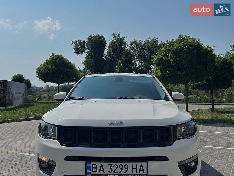 Внедорожник / Кроссовер Jeep Compass 2017 в Умани