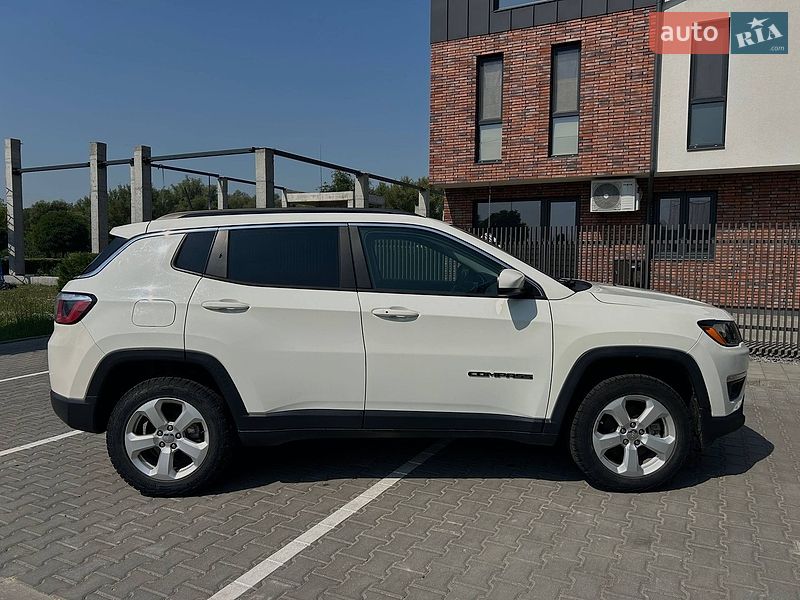 Внедорожник / Кроссовер Jeep Compass 2017 в Умани