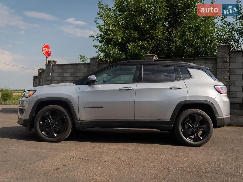 Внедорожник / Кроссовер Jeep Compass 2018 в Ровно