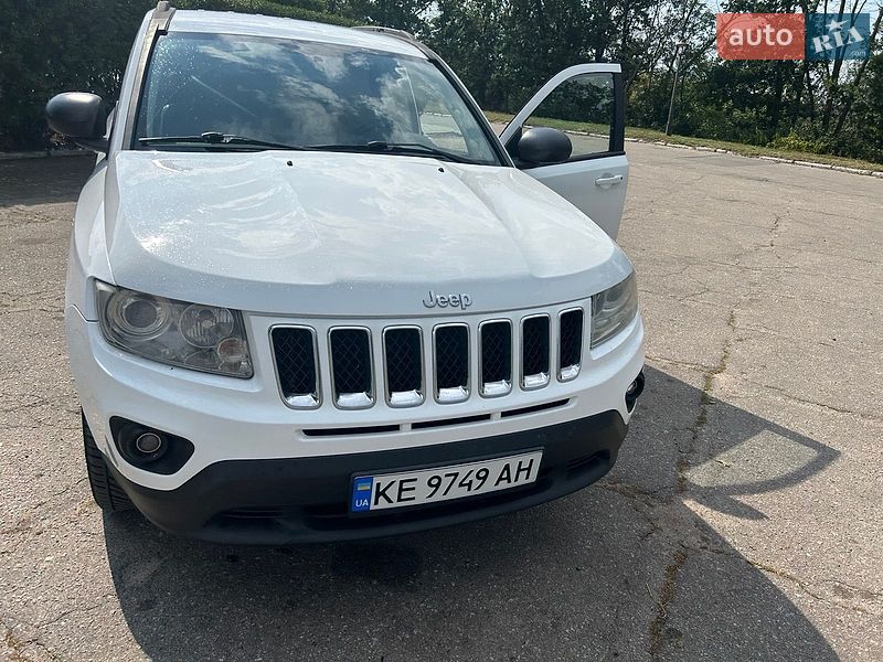 Внедорожник / Кроссовер Jeep Compass 2012 в Червоному Донце