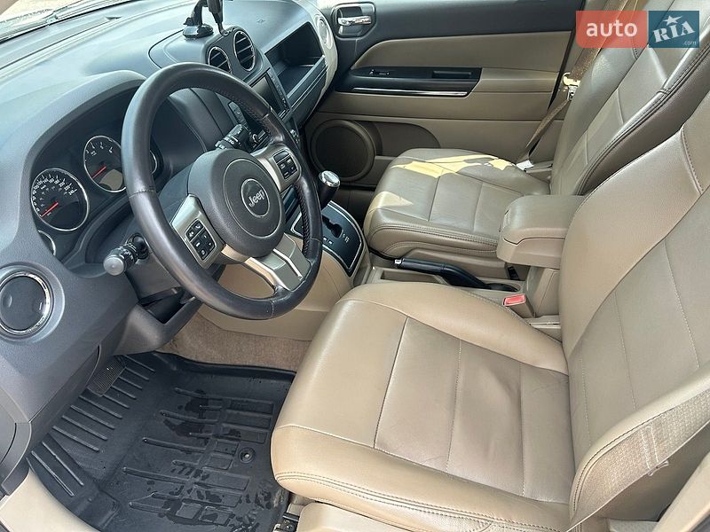 Внедорожник / Кроссовер Jeep Compass 2012 в Червоному Донце