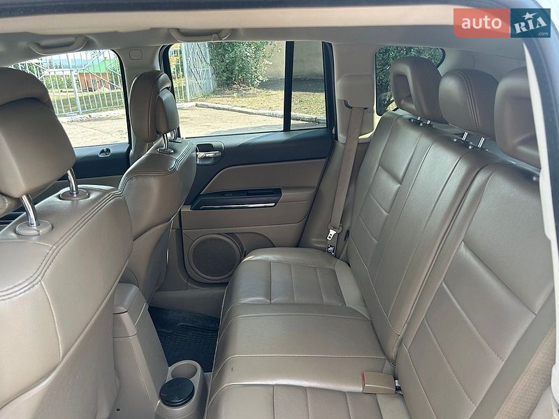 Внедорожник / Кроссовер Jeep Compass 2012 в Червоному Донце