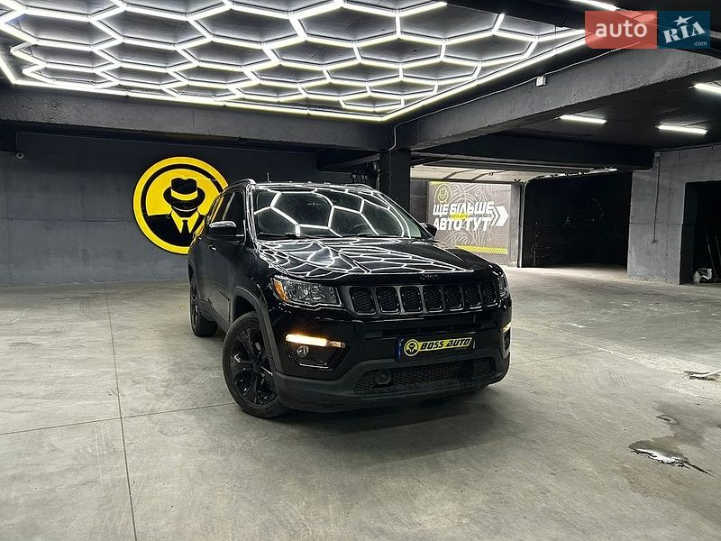 Внедорожник / Кроссовер Jeep Compass 2020 в Черновцах