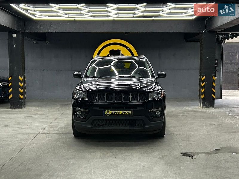 Внедорожник / Кроссовер Jeep Compass 2020 в Черновцах