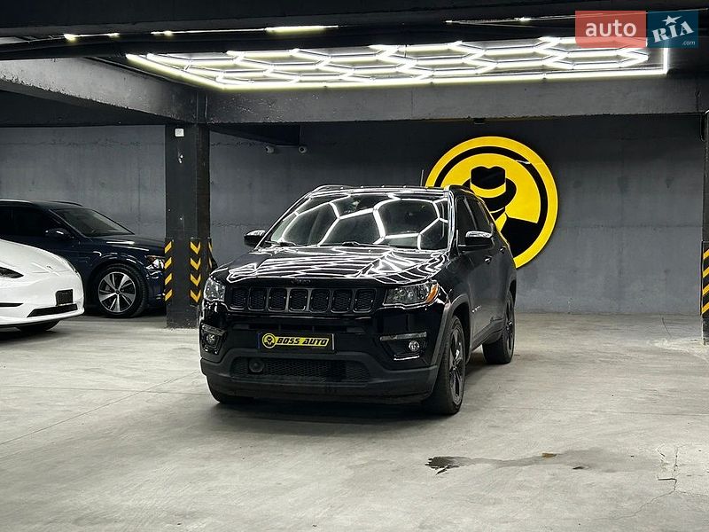Внедорожник / Кроссовер Jeep Compass 2020 в Черновцах