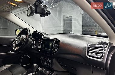 Позашляховик / Кросовер Jeep Compass 2020 в Чернівцях