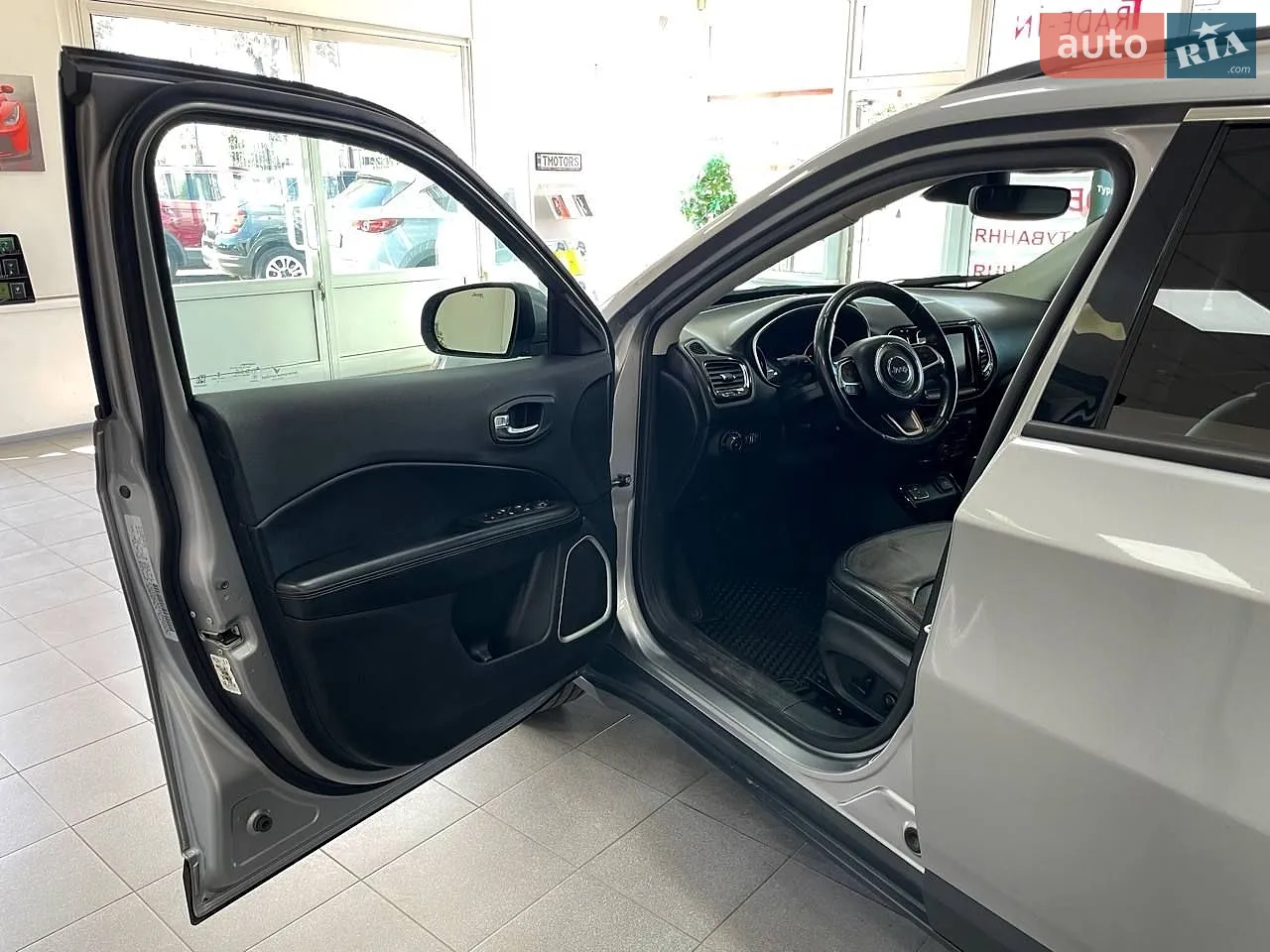 2019 Jeep Compass - мініатюра 14
