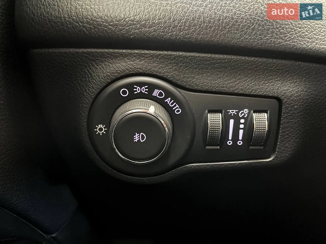 2019 Jeep Compass - мініатюра 19