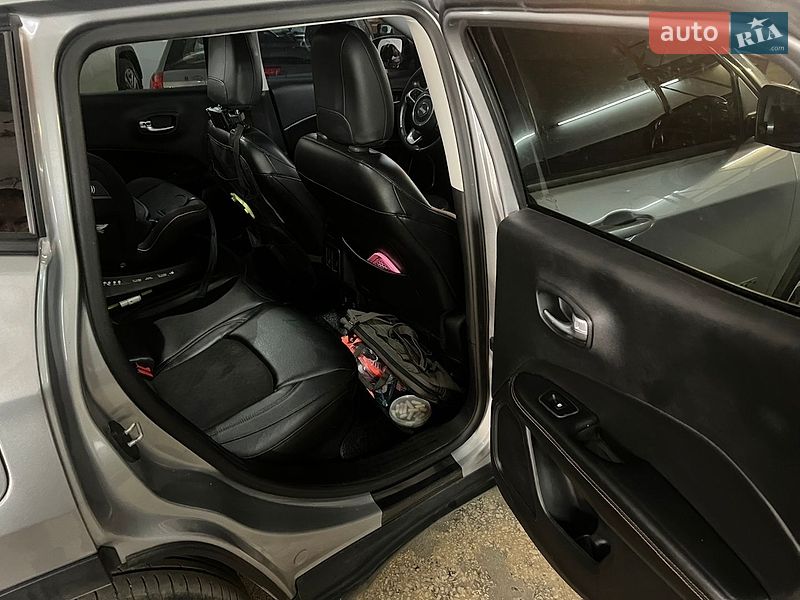 Внедорожник / Кроссовер Jeep Compass 2017 в Харькове