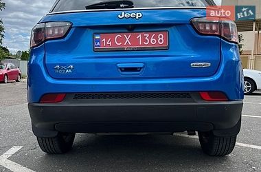 Внедорожник / Кроссовер Jeep Compass 2017 в Киеве