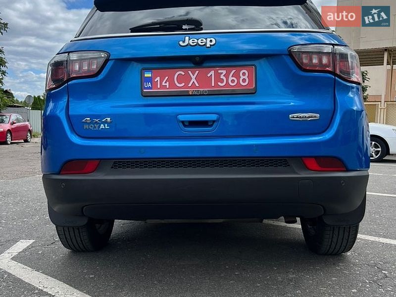 Внедорожник / Кроссовер Jeep Compass 2017 в Киеве