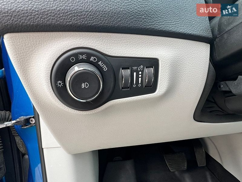 Внедорожник / Кроссовер Jeep Compass 2017 в Киеве